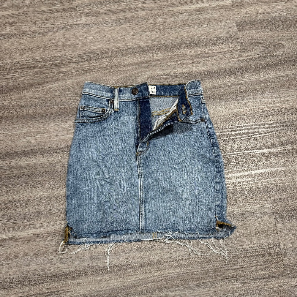 Aritzia Wilfred Jean Skirt